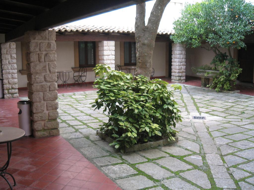 Eremo Hotel Casa Del Sorriso Erice Exteriör bild