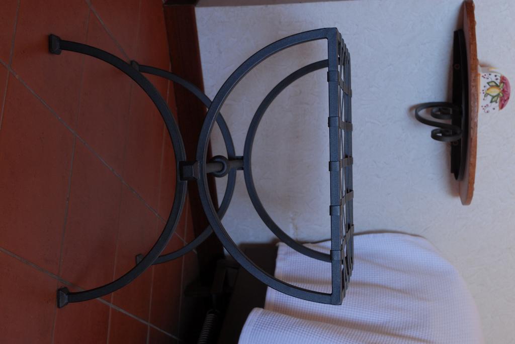 Eremo Hotel Casa Del Sorriso Erice Rum bild